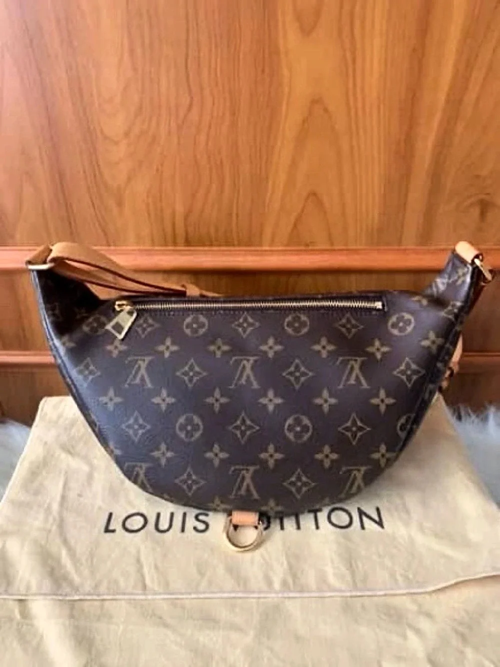 Louis Vuitton Monogram - Bumbag